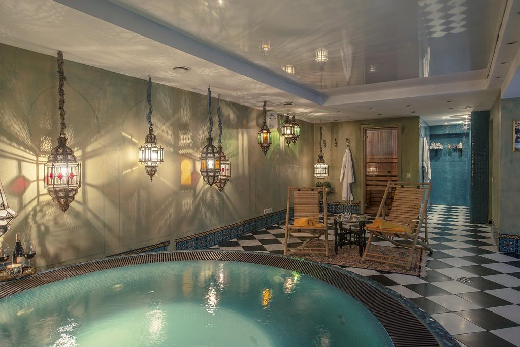 Apvalaus Stalo Klubas Gastro & Spa Hotel تراكي المظهر الخارجي الصورة